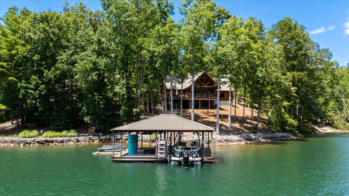Cedar Cove on Lake Keowee!