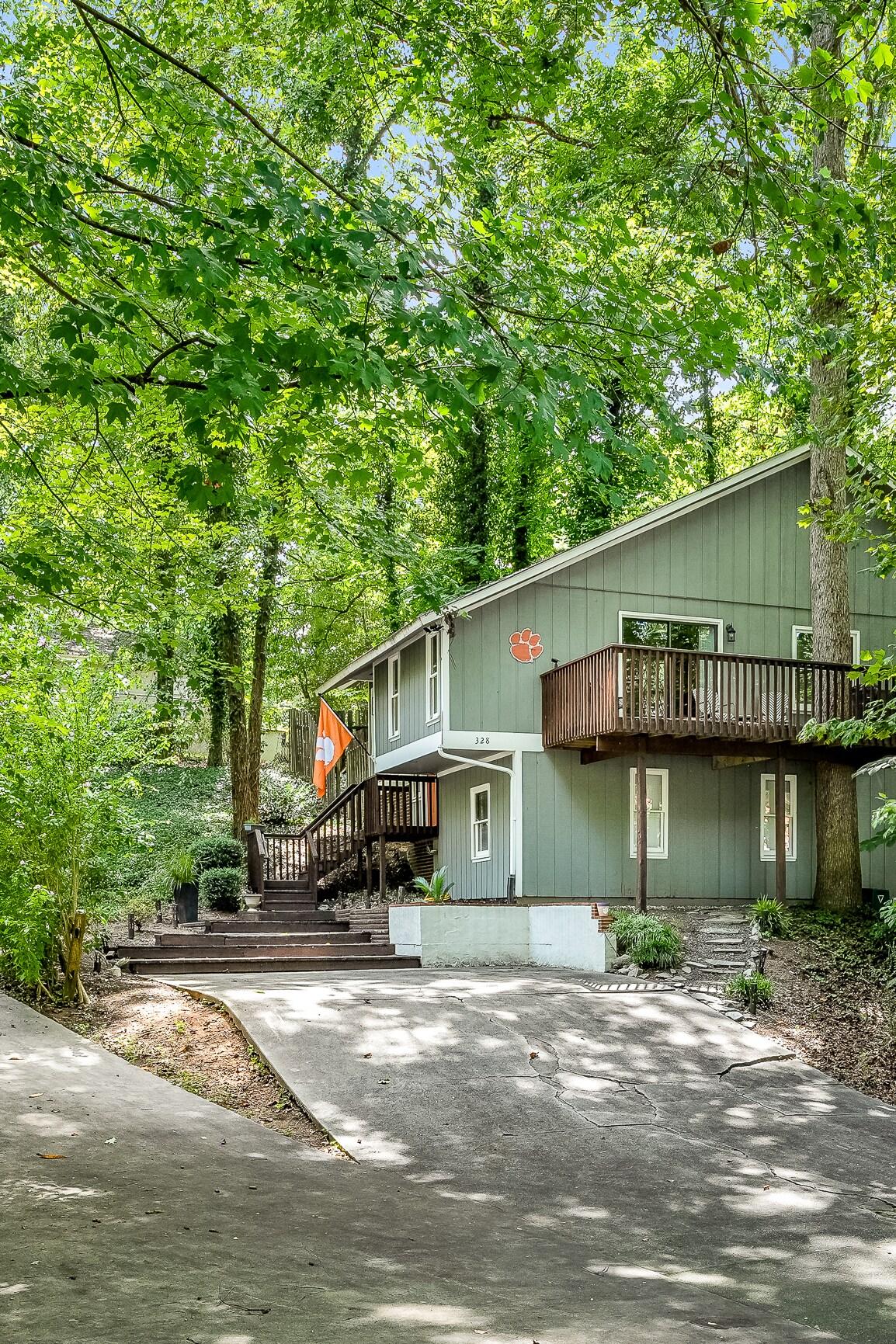 Less than 2 miles to Death Valley!