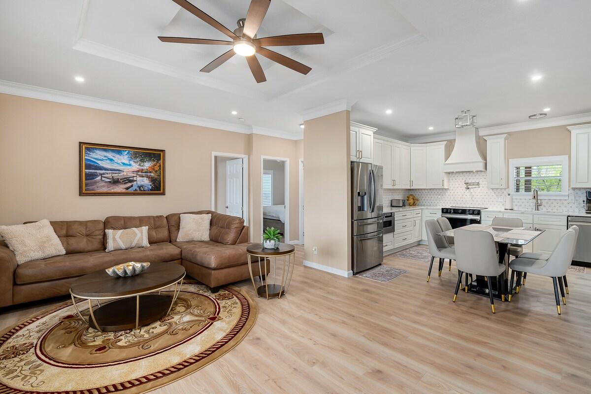 Paradise Point on Lake Keowee!5