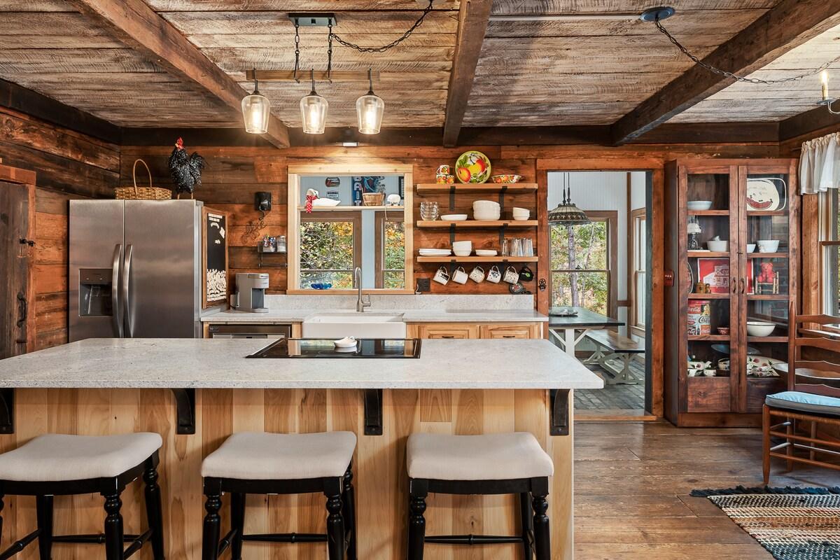 Pre-Revolutionary War Cabin on Lake Hartwell4