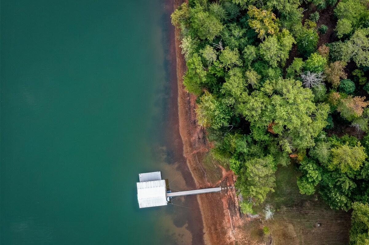 Valley Echoes on Lake Hartwell!2