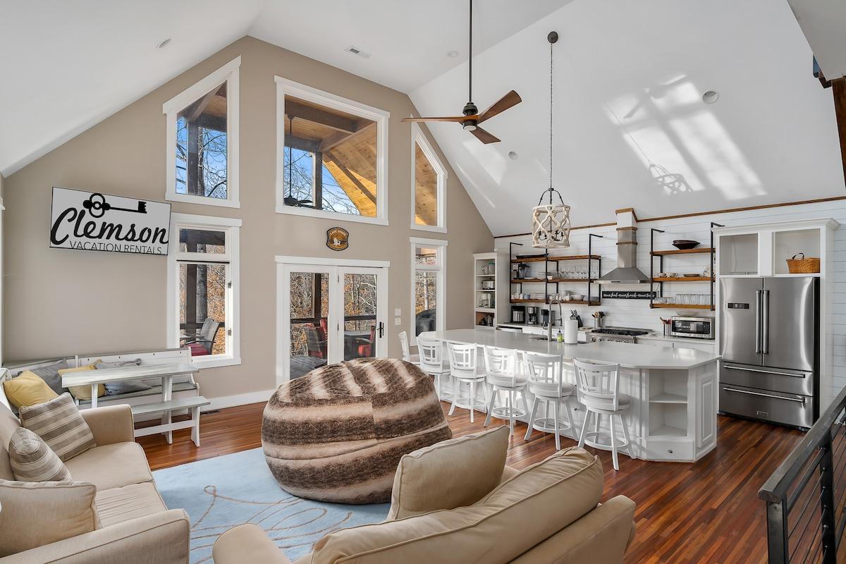 Lake Break on Lake Keowee