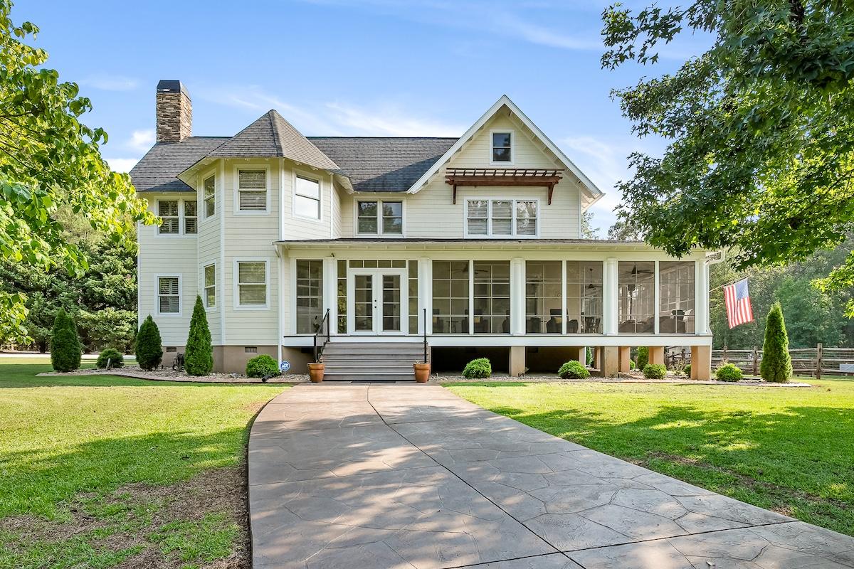 A beautiful home on 10 sprawling acres