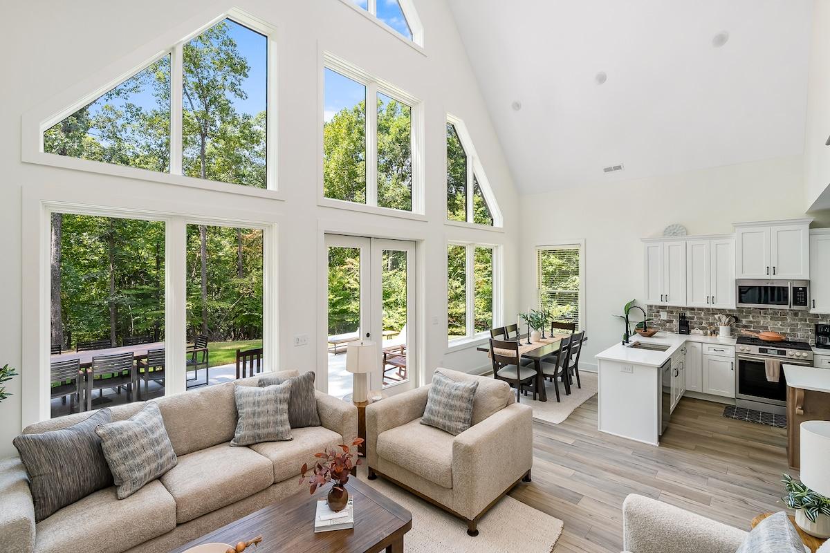 Beautiful new construction close to Clemson!2